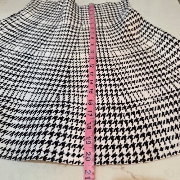 Classic Concepts Mini Skirt Sz Large Houndstooth ALine Pullon Black White Preppy - Picture 7 of 8
